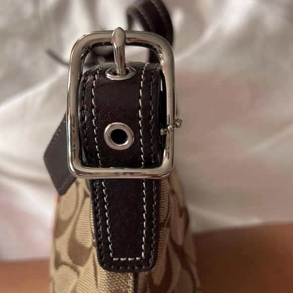 Authentic Coach brown leather, red suede and leopard  monogram purse. - Picture 3 of 10